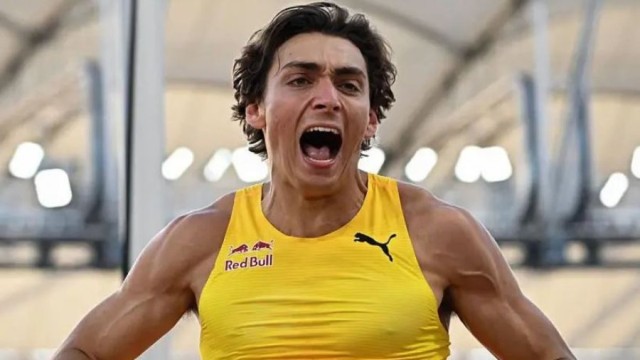 ডুপ্লান্টিস নিজের বিশ্বরেকর্ড নিজেই ভাঙলেন ১৩ বার!