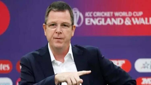 সোমবার ঢাকায় আসছেন অ্যালেক্স মার্শাল