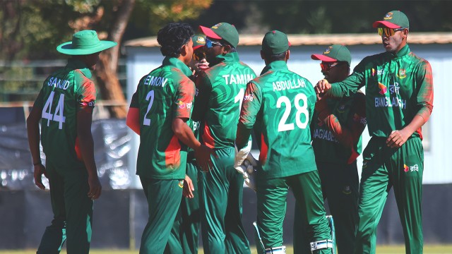 দ. আফ্রিকাকে হারাল বাংলাদেশ