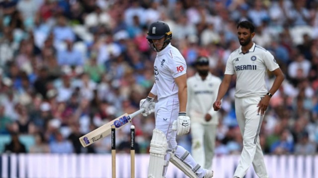 ভারতের চাই ৪ উইকেট, ইংল্যান্ডের দরকার ৩৫ রান